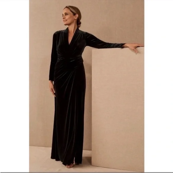 BHLDN Tadashi Shoji Brinda Velvet Gown Maxi Dress Black Anthropologie Size  M NWT is available for purchase on au PAY Market - Imported Goods Online  Store Co.Ltd. | au PAY Market -